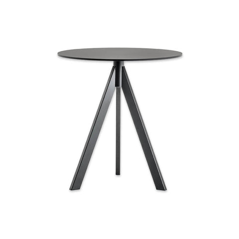 Arki-Base three leg steel round dining table