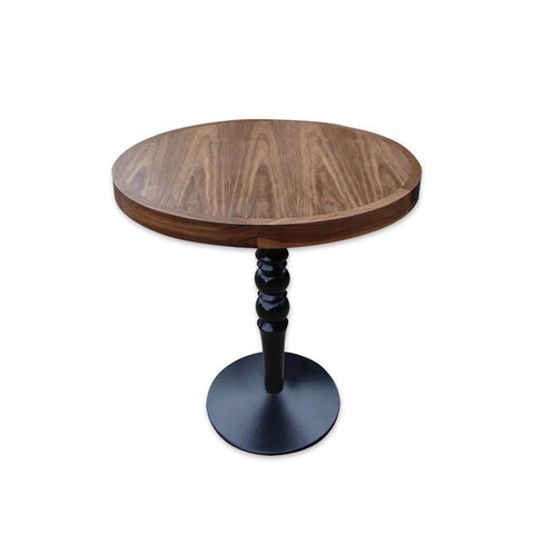 Vuno light brown dining table with detailed metal pedestal and round base